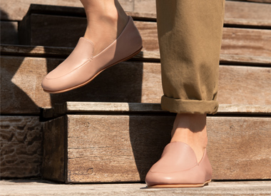 Spice up your shoedrobe with FitFlop™! 